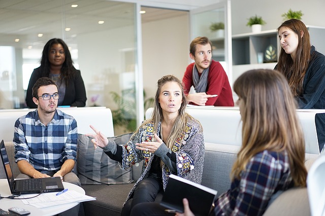 Gerenciar jovens exigentes não precisa ser trabalho árduo